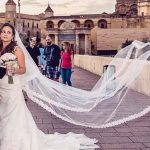 novios en puente romano lugar favorito de un fotografo de boda en córdoba